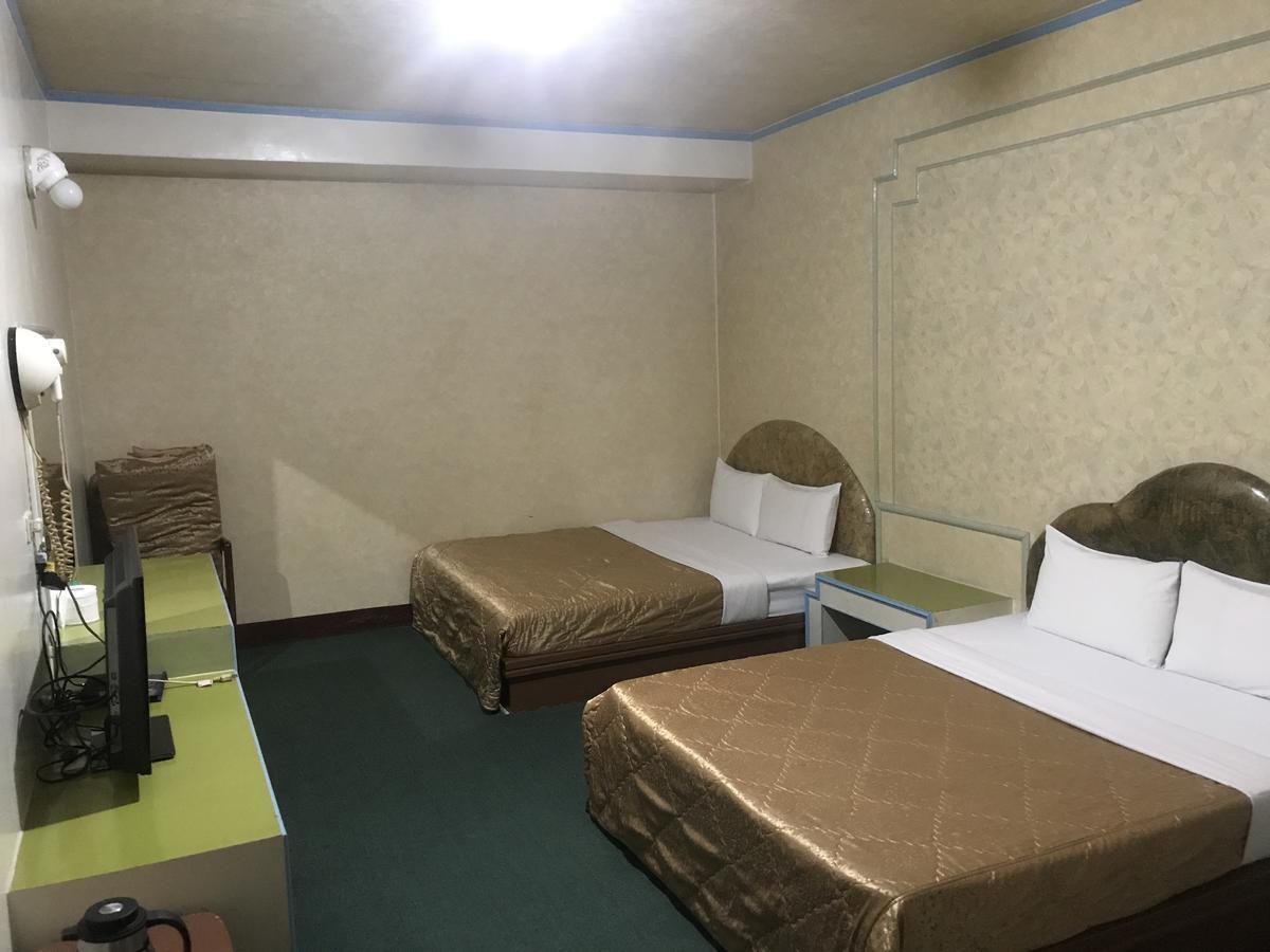 Teresa Hotel Toufen Luaran gambar