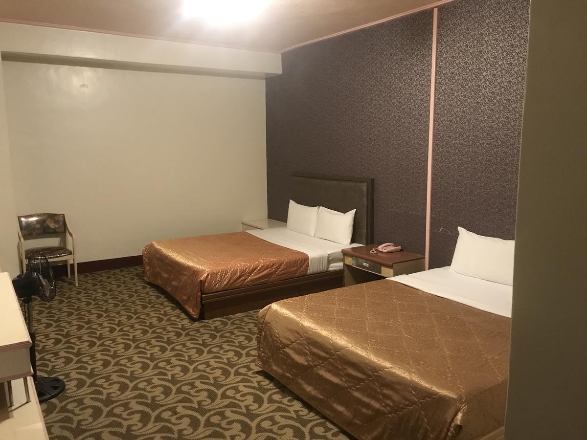 Teresa Hotel Toufen Luaran gambar